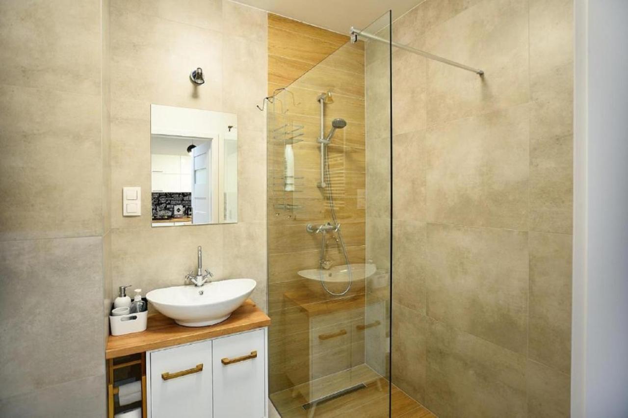 Lumina Luxury Apart On Wroblewskiego Street Lodz  Exterior photo